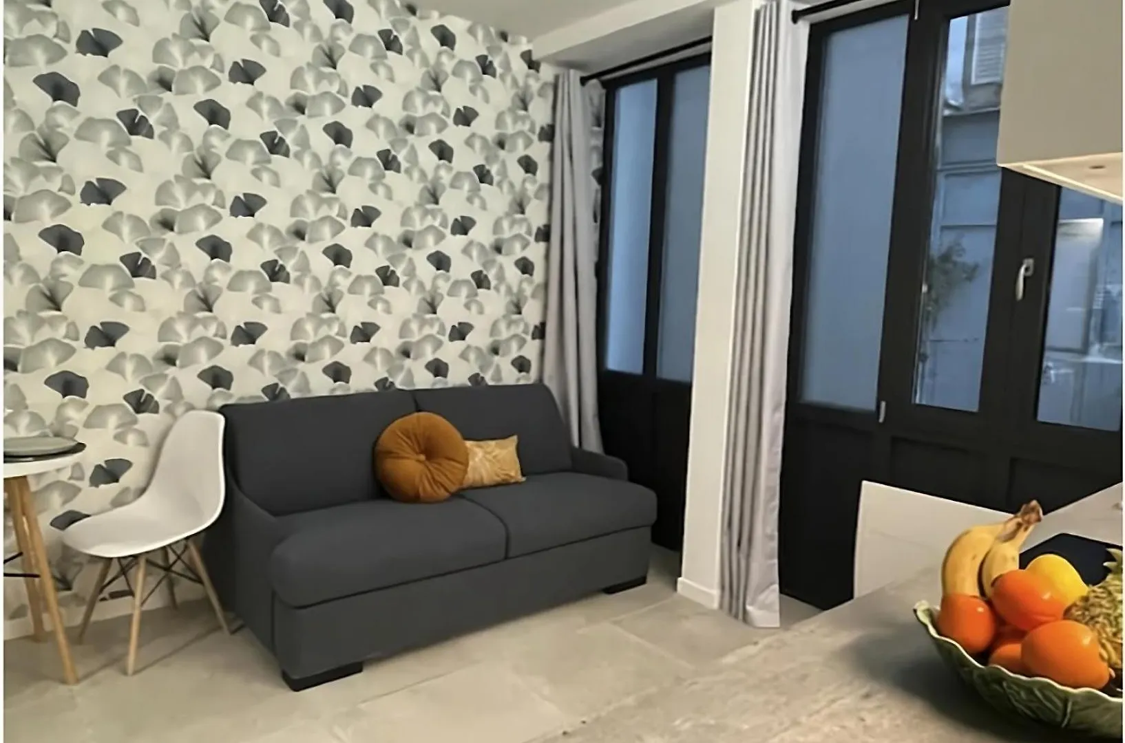Modern In The Heart Of Apartment